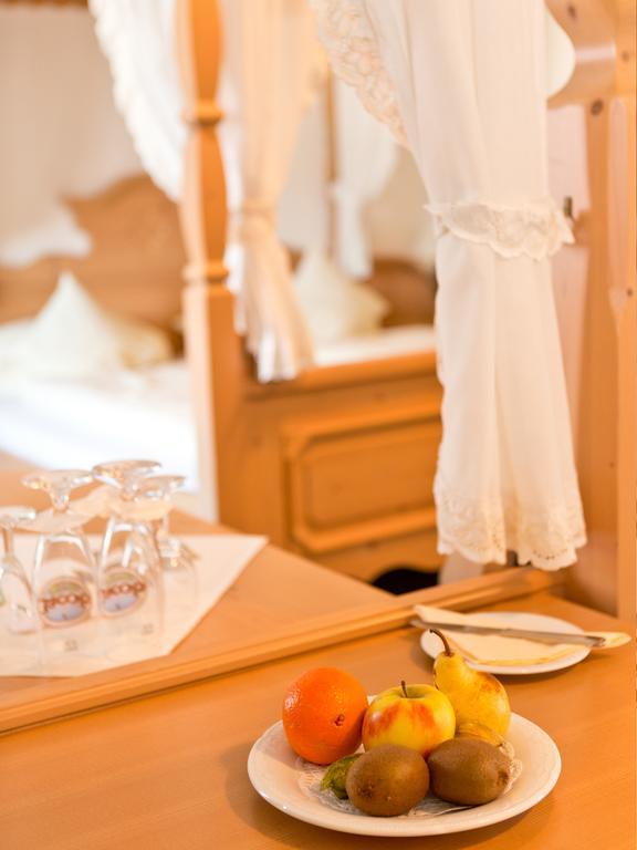 Hotel Lobmeyer Roding Oda fotoğraf